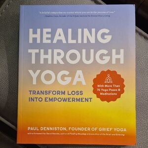 Chronicle Books Healing Through Yoga - Blue and Orange